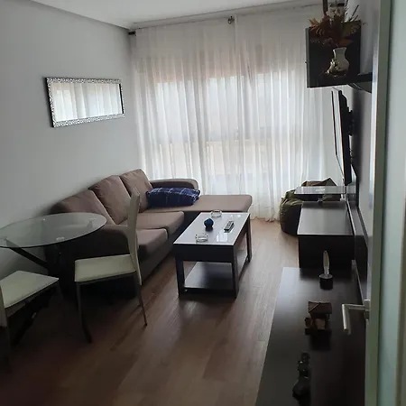 アパート Vistas Monte Naranco Con Parking 5euros Al Dia *