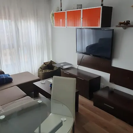 Vistas Monte Naranco Con Parking 5euros Al Dia Apartment *