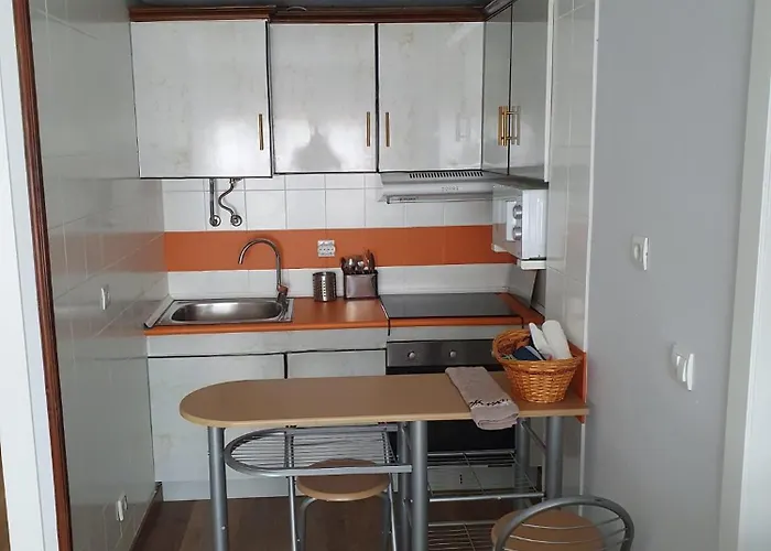 Vistas Monte Naranco Con Parking 5euros Al Dia شقة *